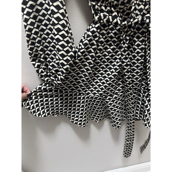 VICI Black & White Geometric Faux Wrap Dress Tychee - Size Small - Picture 4 of 7